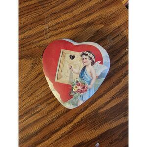 Vintage Enesco Heart Shaped Valentine's Tin, 1980s‎ Hong Kong